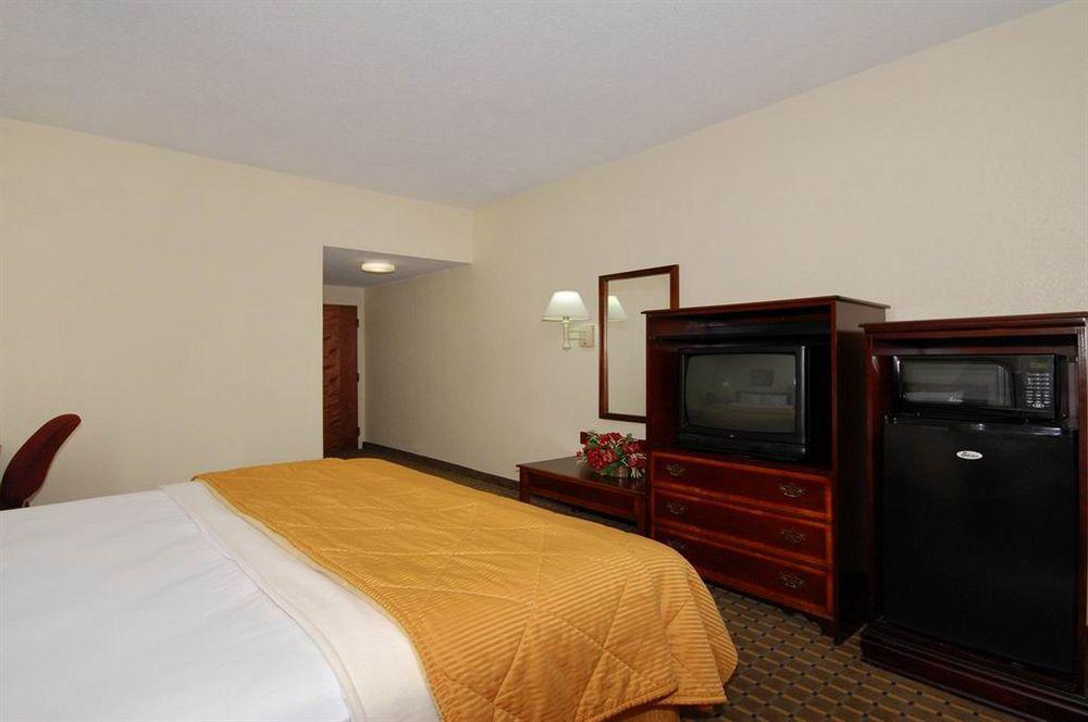 Red Roof Inn & Suites Newnan Exteriör bild