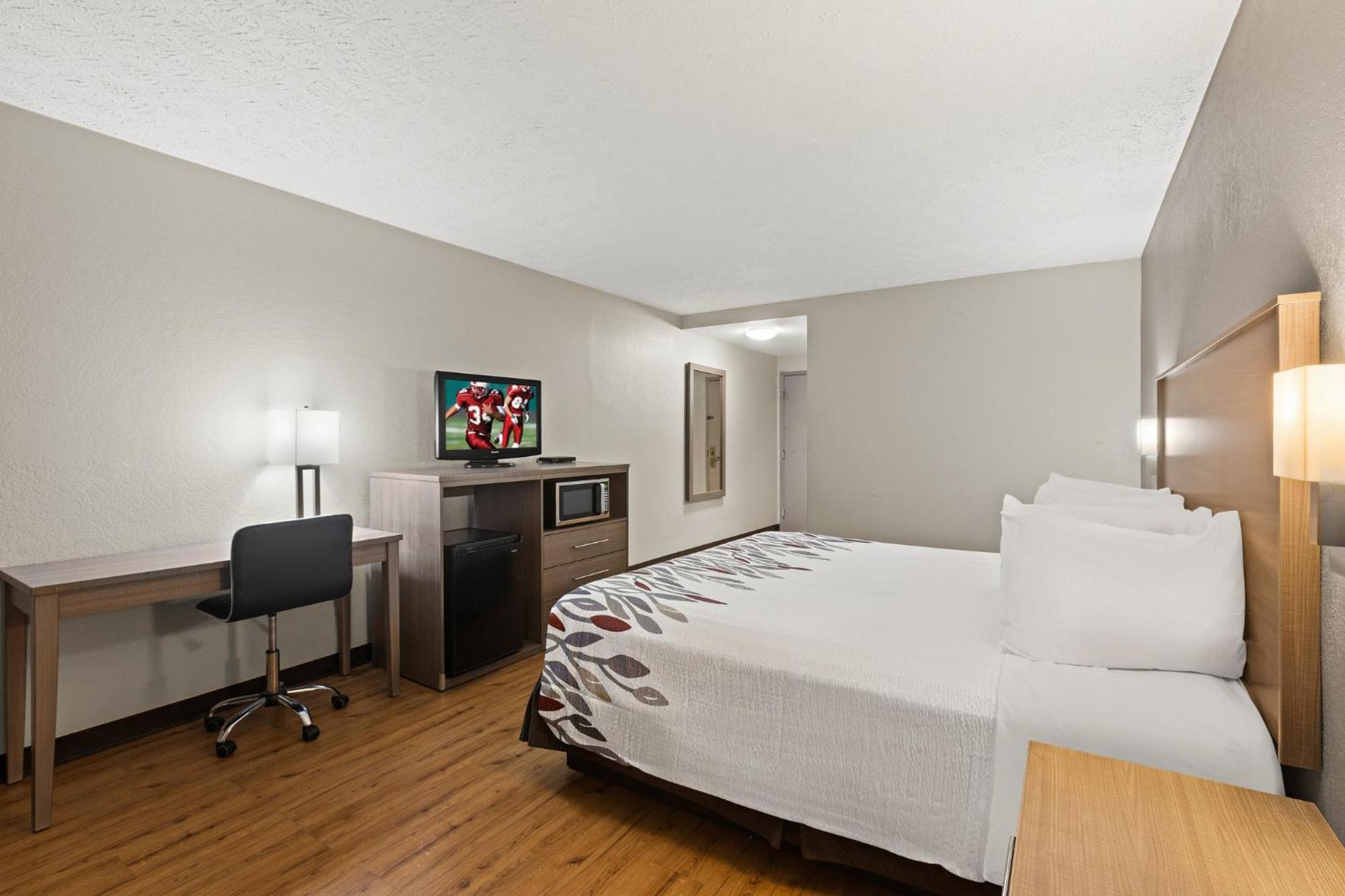 Red Roof Inn & Suites Newnan Exteriör bild