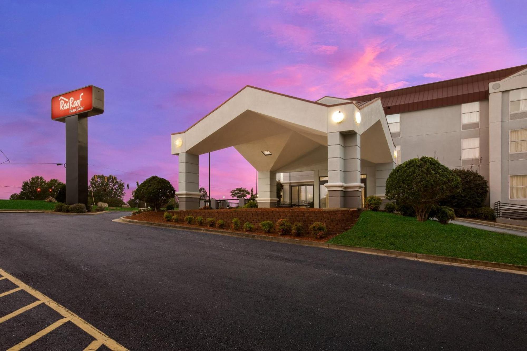 Red Roof Inn & Suites Newnan Exteriör bild