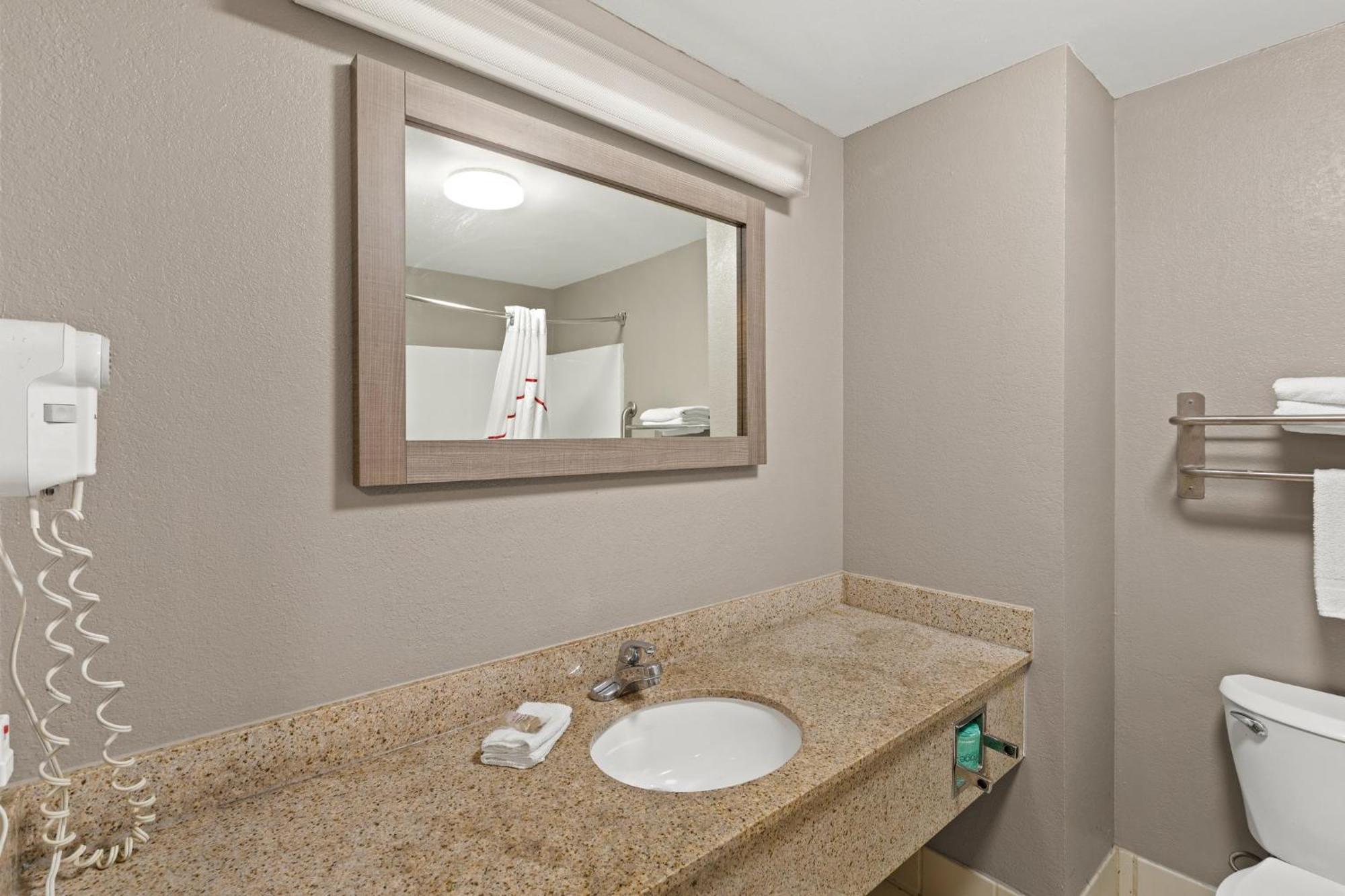 Red Roof Inn & Suites Newnan Exteriör bild
