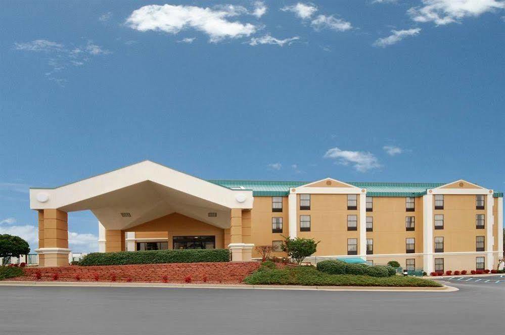 Red Roof Inn & Suites Newnan Exteriör bild