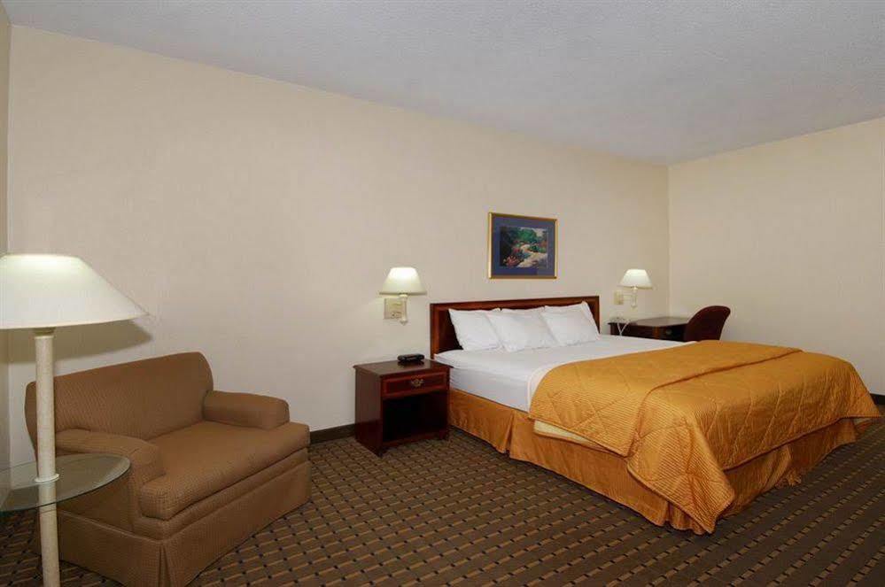 Red Roof Inn & Suites Newnan Exteriör bild